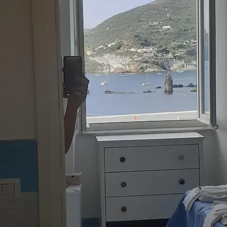 Residenze Azzurra Konukevi Ponza